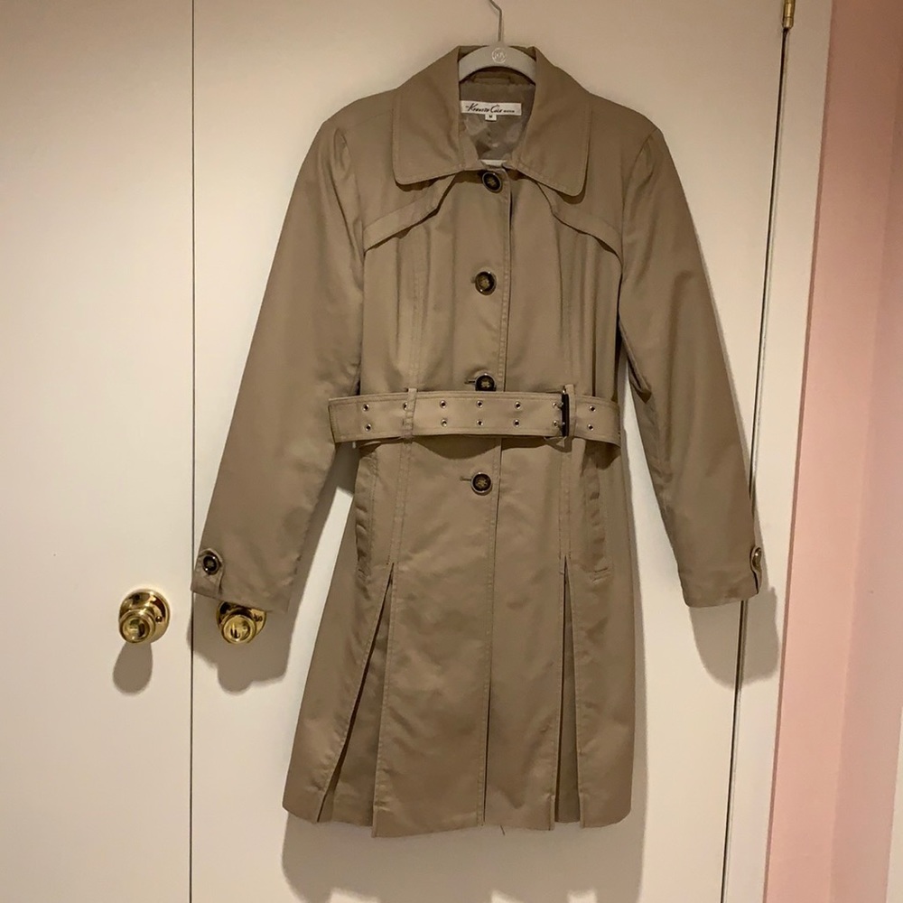 Kenneth Cole tan trench coat
